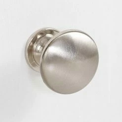 Modern Country Türen-Kommode In Weiß & Eiche - Akedra -Landuva Shop modern country tueren kommode in weiss eiche online bestellen akedra 05